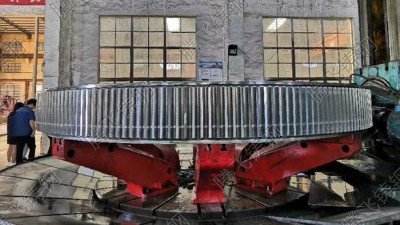 大齒輪加工廠家滿足客戶所需的加工精度