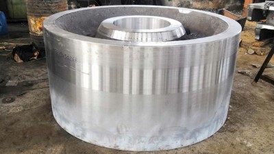 大型鑄鋼件托輪