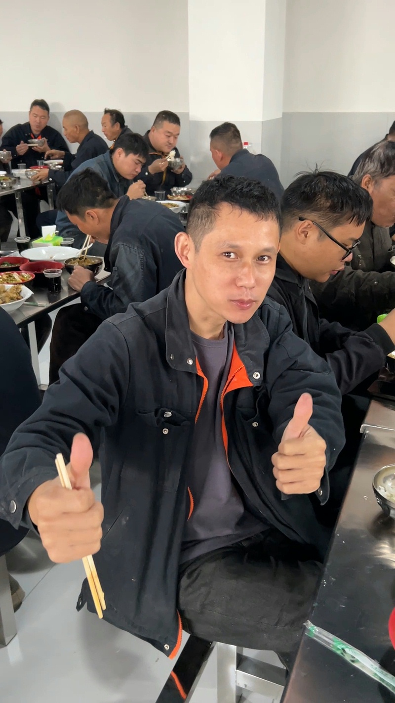 騰飛鑄鋼員工聚餐照片