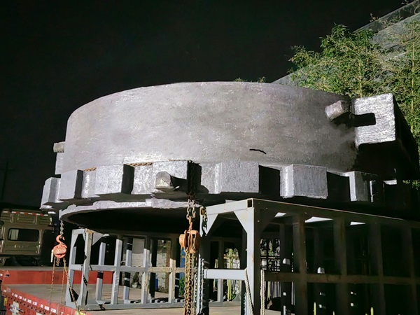 騰飛鑄鋼大型鑄鋼件蒸氣室，實地生產(chǎn)有保障，按需定制更放心